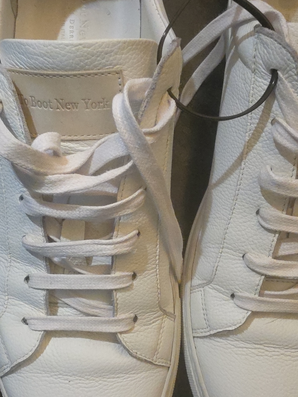 To Boot White Leather Low-Top Lace-Up Sneakers